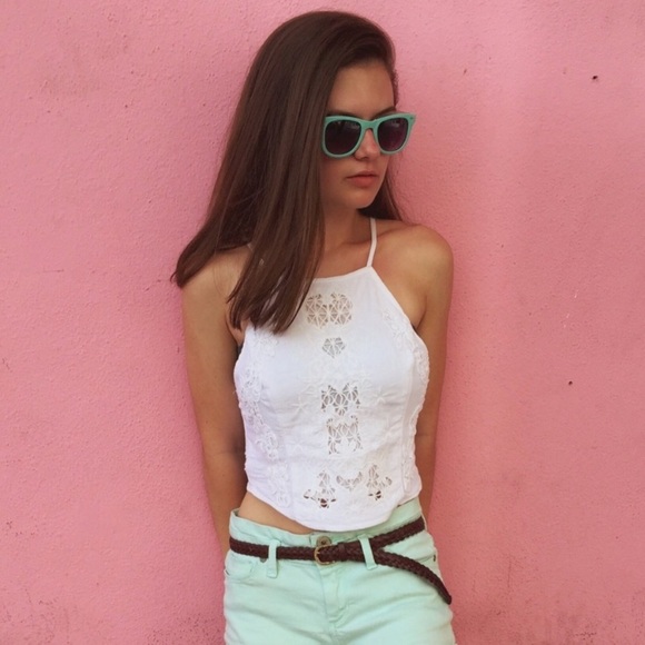 A&F halter top🤍 - Picture 8 of 8